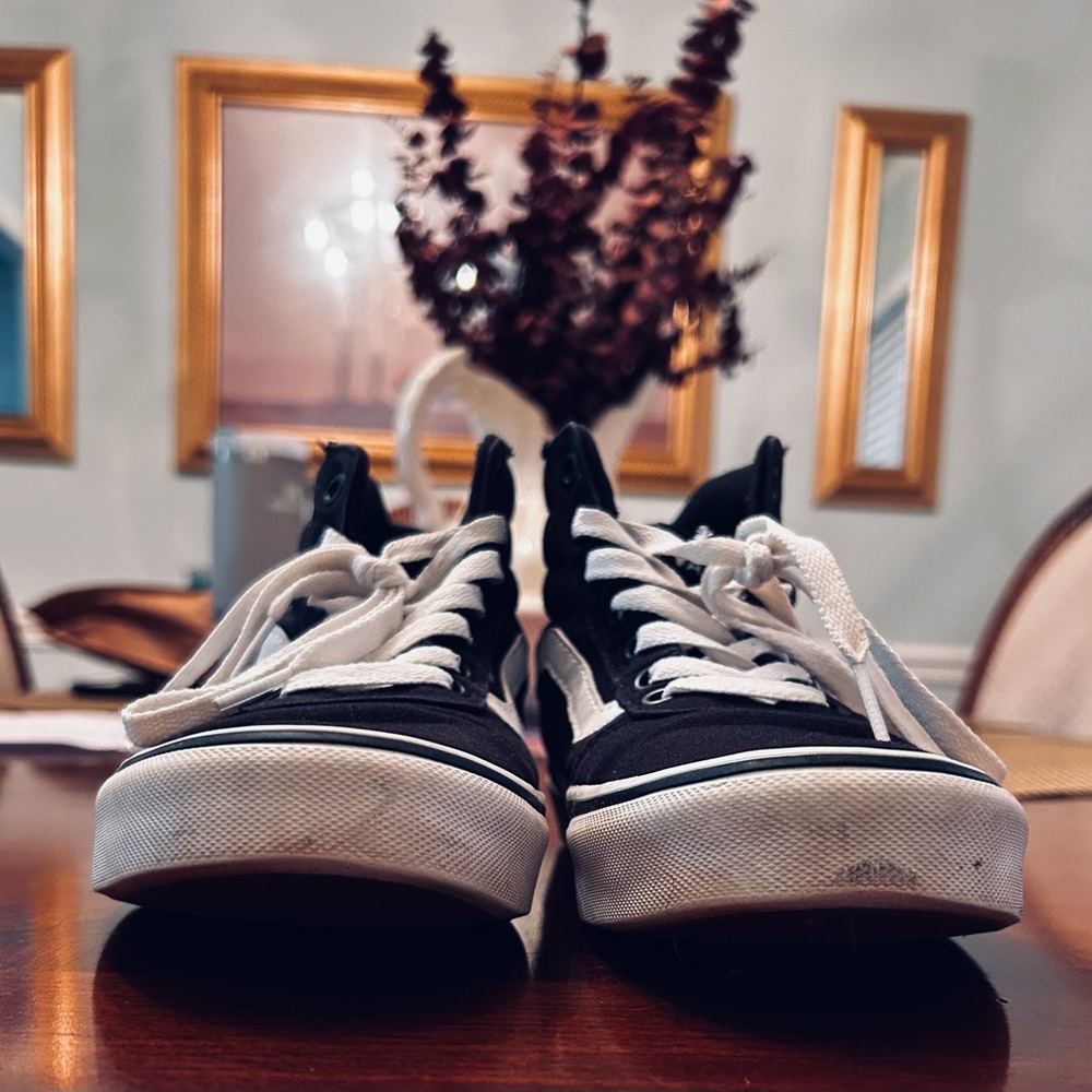 🧨Women’s Classic Vans High Tops Size: 7.5 (SEND ANY OFFER OVER‼️)🧨 - Picture 3 of 7